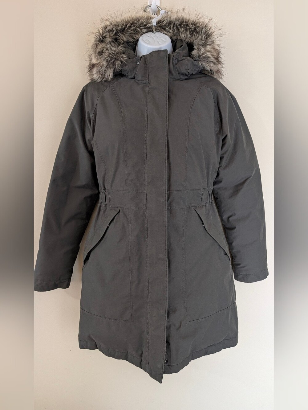 The North Face Arctic Parka Women’s Small Down Coat Gray Green Faux Fur